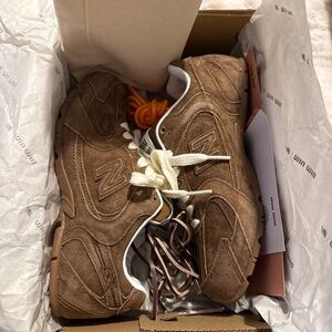 🧁New Balance X Miu Miu 530 Suede Sneakers